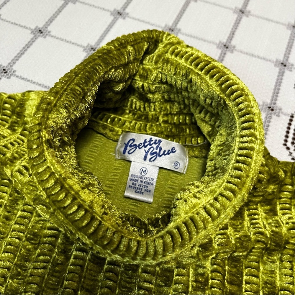VINTAGE Betty Blue Green Crushed Velvet Ribbed Turtle Neck Top size medium - Picture 2 of 6